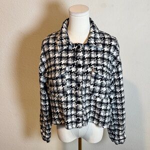 Sadie & Sage Black and White Houndstooth Cropped Jacket size Large